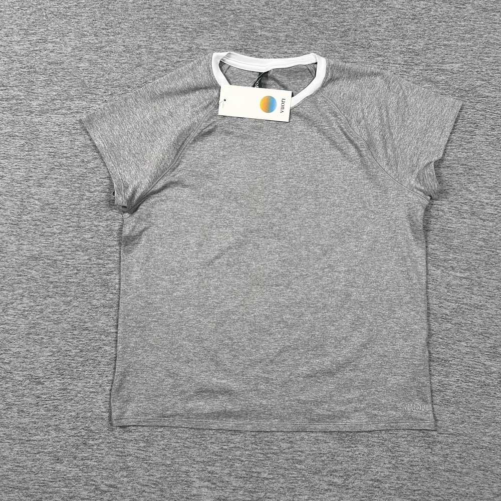 Vuori Halo Retro Tee Shirt Womens Size Large Pale Gray Heather Short Sleeve NEW